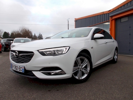 OPEL INSIGNIA II 1.6 DIESEL 136 CV INNOVATION AUTOMATIQUE ********** 1 ERE MAIN AVEC FACTURES D ENTRETIEN **********